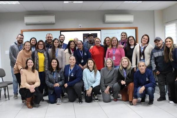 Escolas de Porto Alegre recebem cursos In Company sobre atendimento